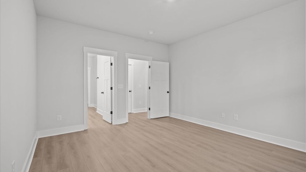 Desirable primary suite layout with spacious en suite bath in a proven, established community Desirable primary suite layout with spacious en suite bath in a proven, established community