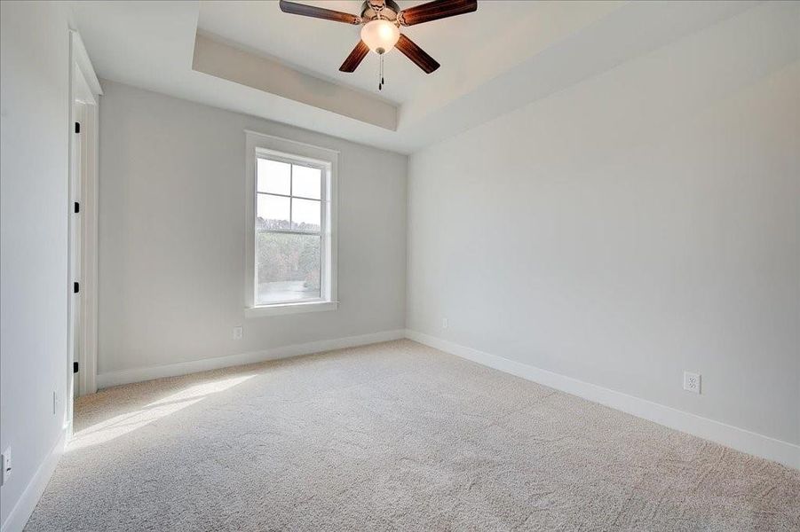 Spacious, unfurnished interior of a new home in Barrett Pointe, Kennesaw (Image 20).