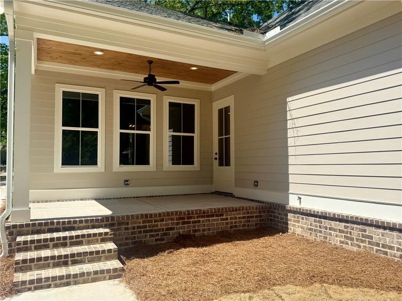 Exterior details and patio area of a home in , Monroe (Image 3).