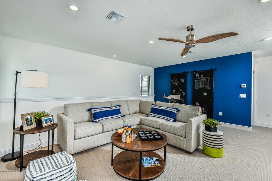 Representative furnished interior of a home built from the Heritage 2 by Neal Communities in Grand Park, Sarasota (Image 15).