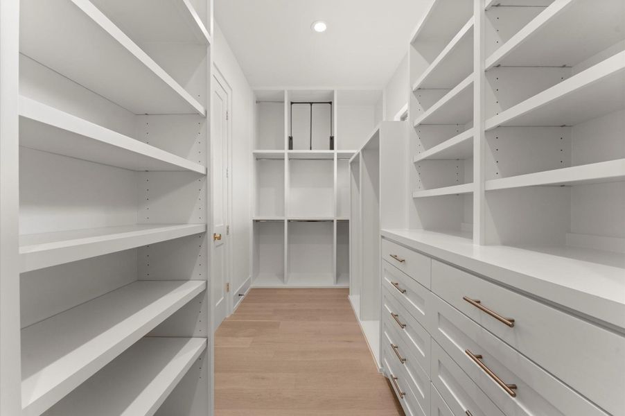 Image 22 of a home in .