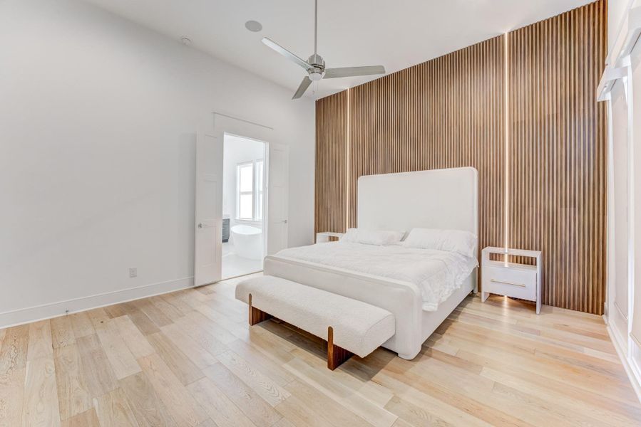 Furnished interior view inside a new home in Avondale, Houston (Image 9).
