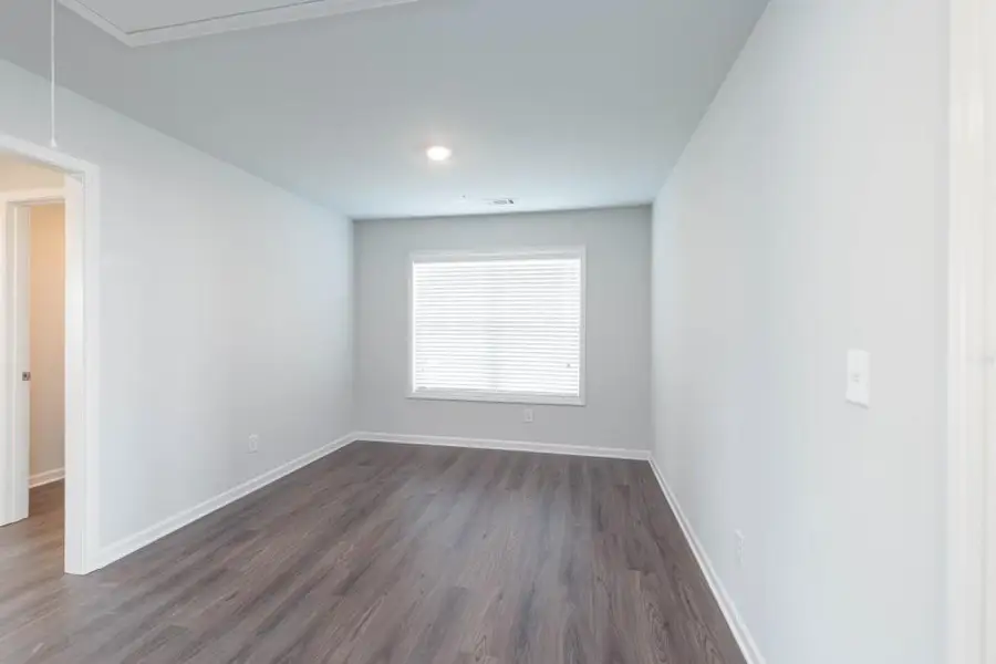 Spacious, unfurnished interior of a new home in , Suwanee (Image 8).