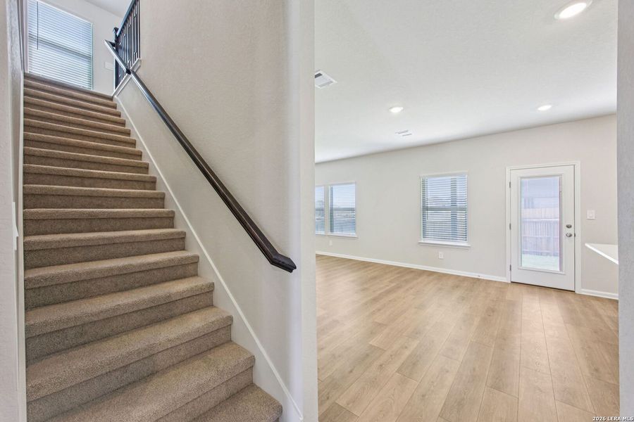 Spacious, unfurnished interior of a new home in Arcadia Ridge - Premier Series, San Antonio (Image 44).