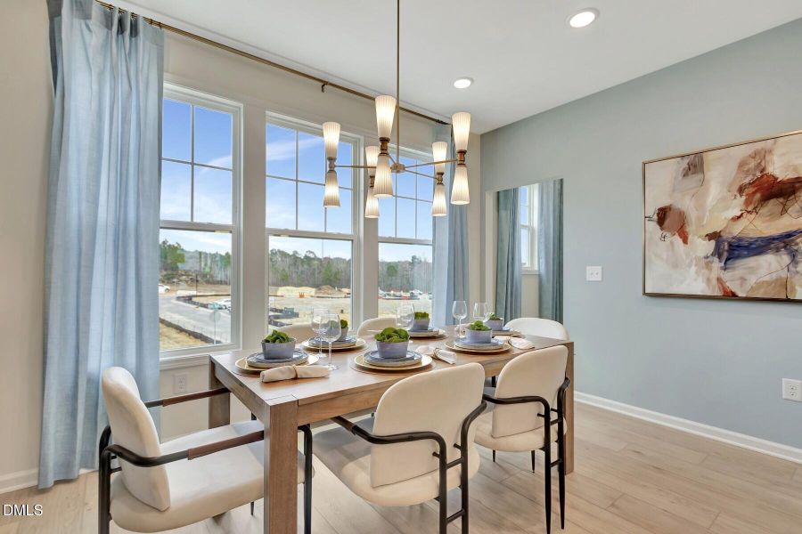 L573-HDR004 L573-HDR004