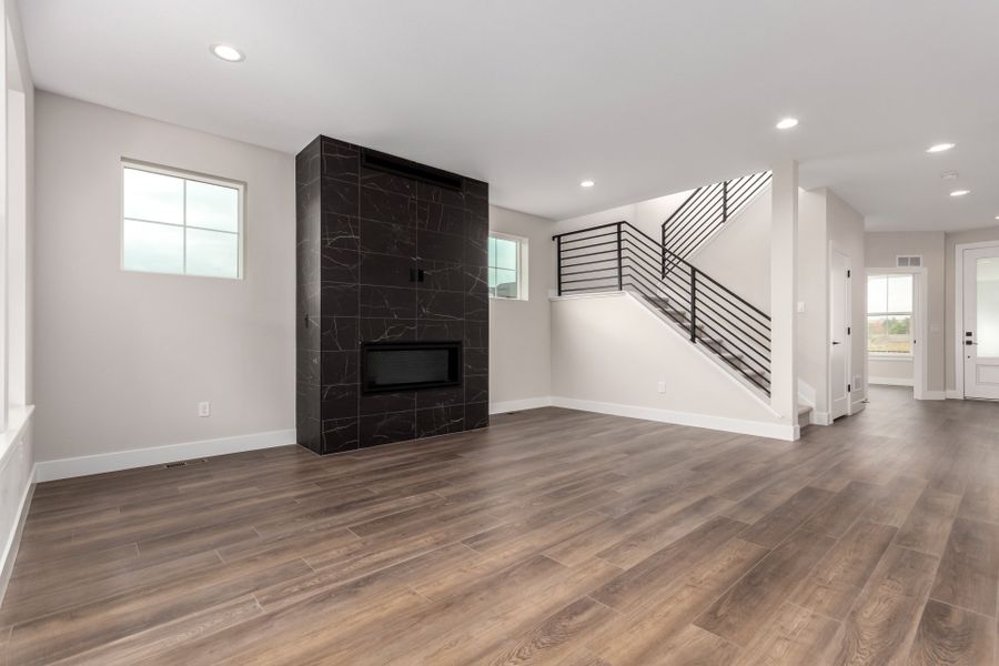 Spacious, unfurnished interior of a new home in West Grange, Longmont (Image 22).