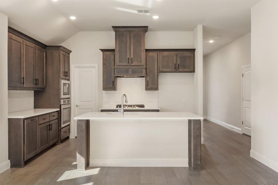Furnished interior view inside a new home in Sable Creek, Sanger (Image 7). Furnished interior view inside a new home in Sable Creek, Sanger (Image 7).