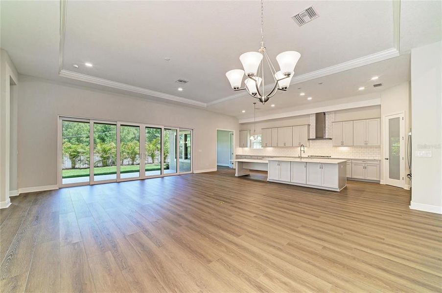 Spacious, unfurnished interior of a new home in Crestwood Estates, Valrico (Image 34).
