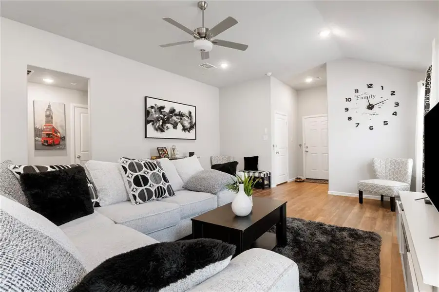 Furnished interior view inside a new home in Esperanza, Mesquite (Image 10). Furnished interior view inside a new home in Esperanza, Mesquite (Image 10).