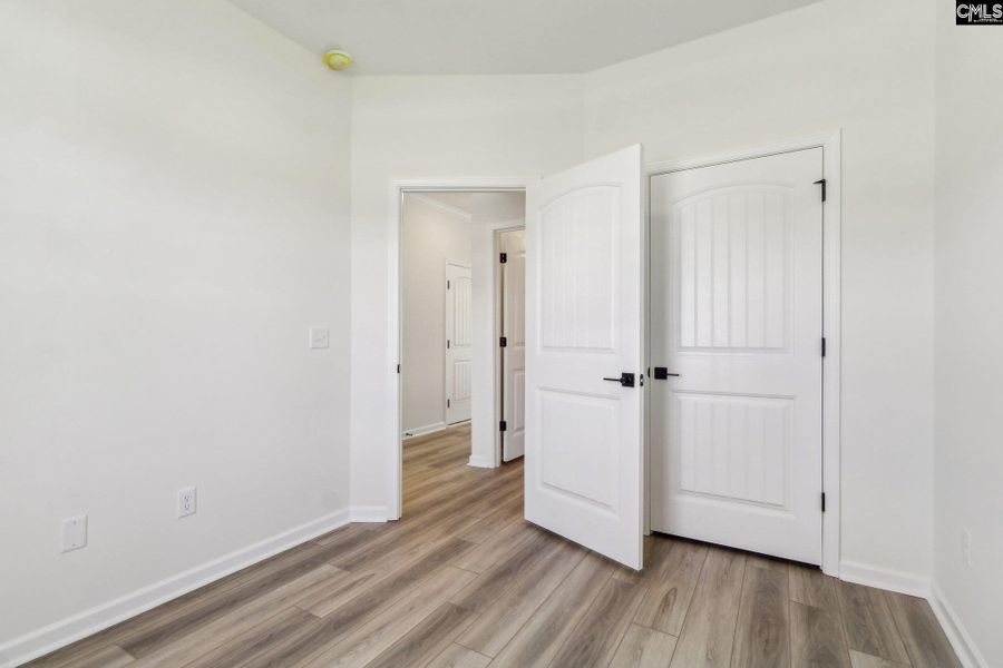 Spacious, unfurnished interior of a new home in Raglins Creek, Lugoff (Image 17).