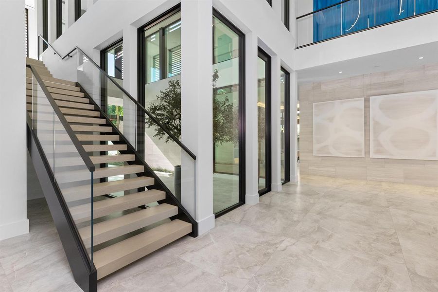Foyer 1