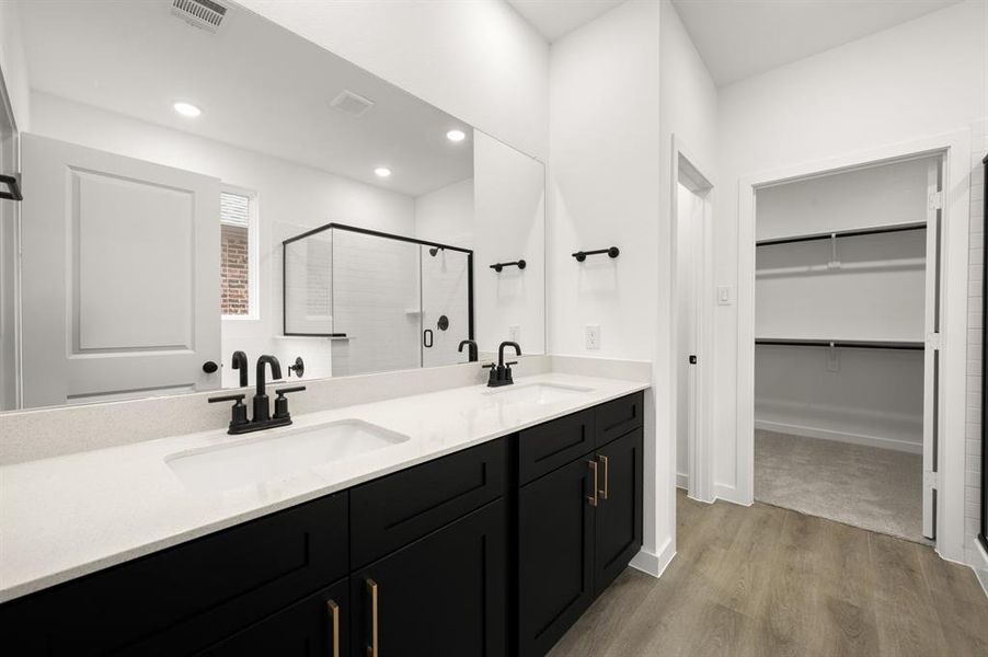 681 Tyronza- Primary Suite-4