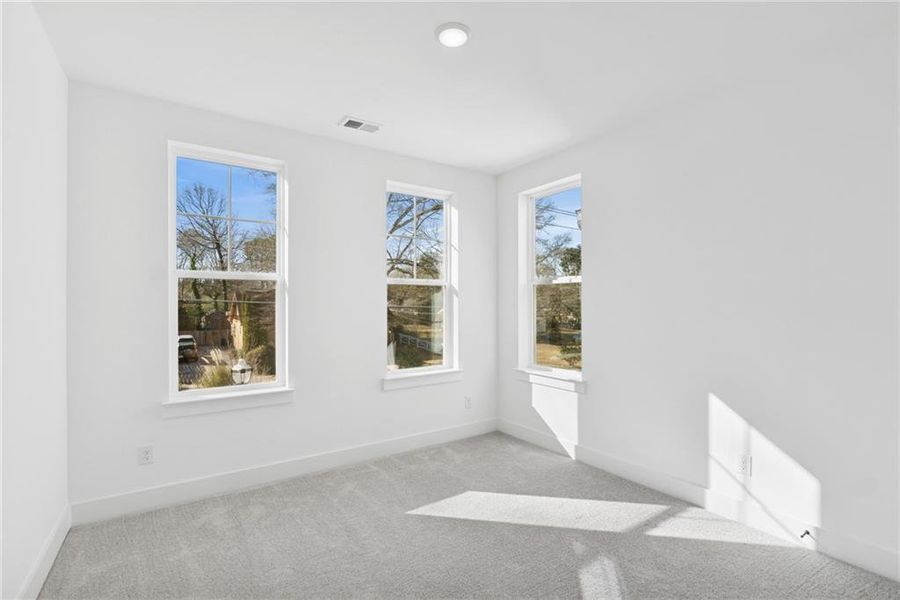 Spacious, unfurnished interior of a new home in Celesta, Decatur (Image 12).