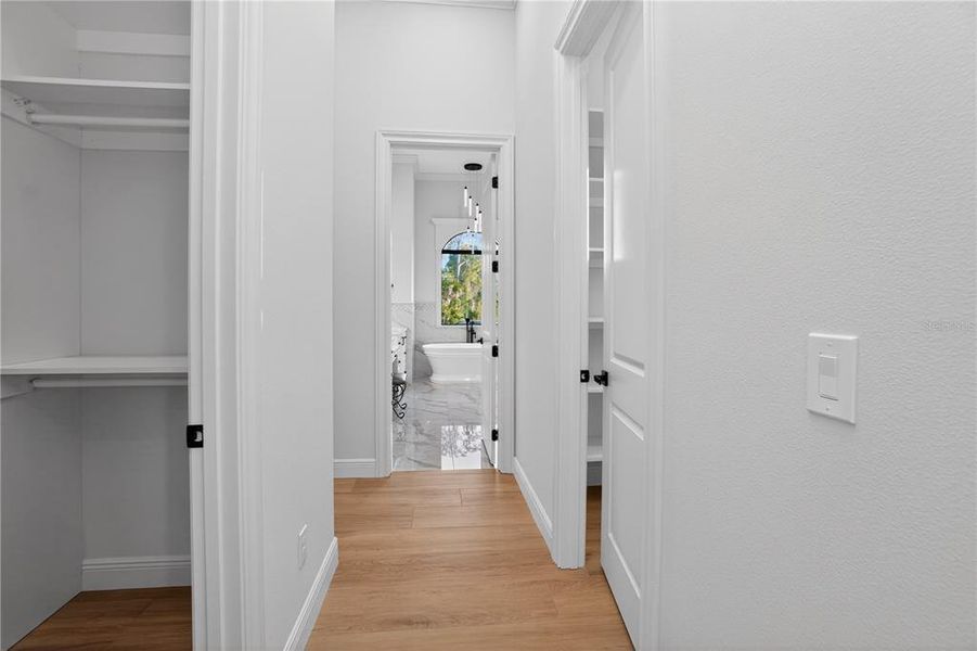 Spacious, unfurnished interior of a new home in , Port Charlotte (Image 25).