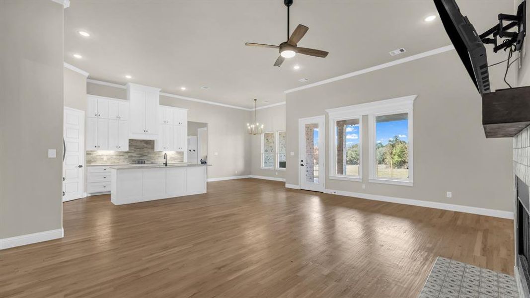 Spacious, unfurnished interior of a new home in Dry Creek East, Poolville (Image 21).