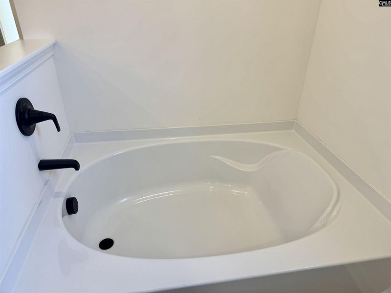 Close-up of interior finishes inside a home in Boykin Hills, Chapin (Image 20).