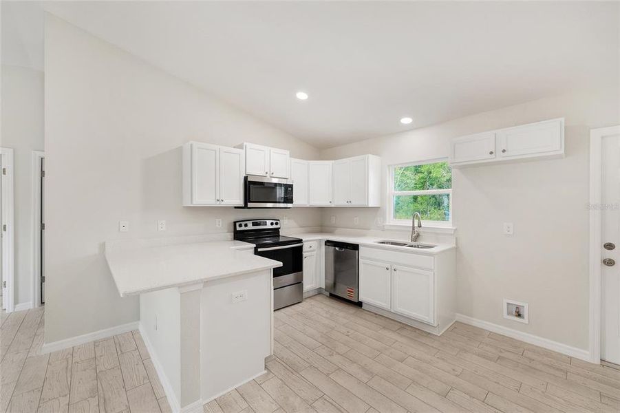 Furnished interior view inside a new home in , Ocala (Image 7).