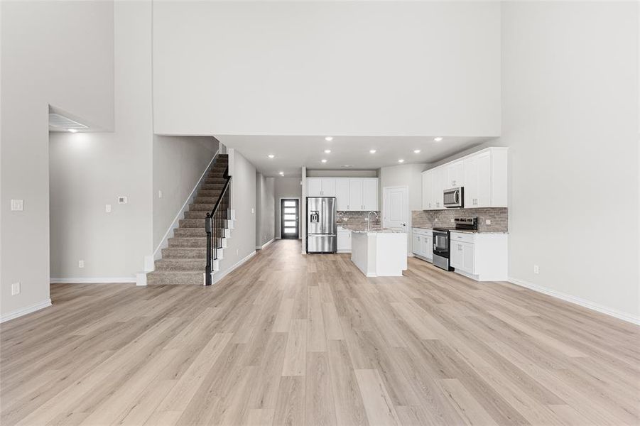 Image 32 of a home in Stratton Place.