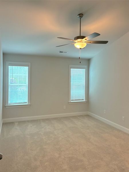 Spacious, unfurnished interior of a new home in Weybridge, Burlington (Image 22).