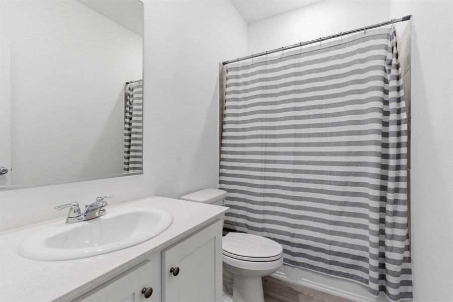 Furnished interior view inside a new home in Reatta Ridge, Justin (Image 15).