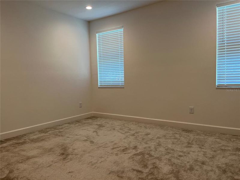 Spacious, unfurnished interior of a new home in , Wesley Chapel (Image 42).