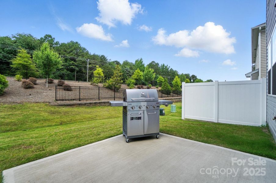 Image 26 of a home in Porter's Row. Image 26 of a home in Porter's Row.