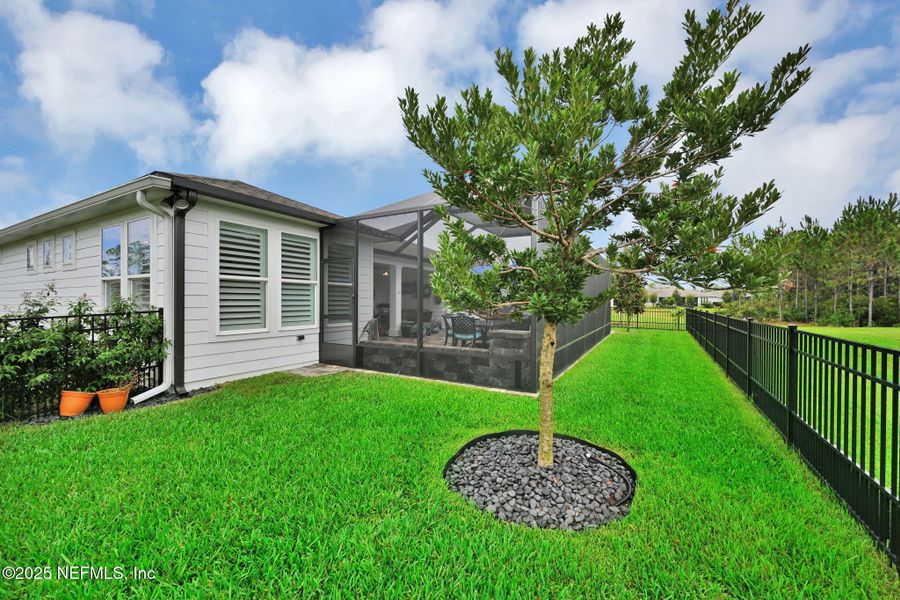 Exterior details and patio area of a home in , Jacksonville (Image 23). Exterior details and patio area of a home in , Jacksonville (Image 23).