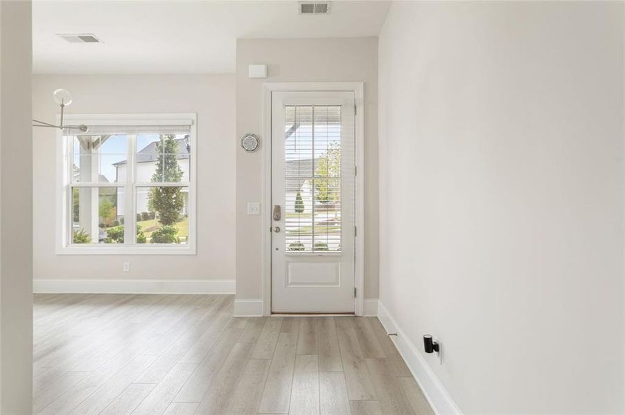 Spacious, unfurnished interior of a new home in West Highlands, Atlanta (Image 25). Spacious, unfurnished interior of a new home in West Highlands, Atlanta (Image 25).
