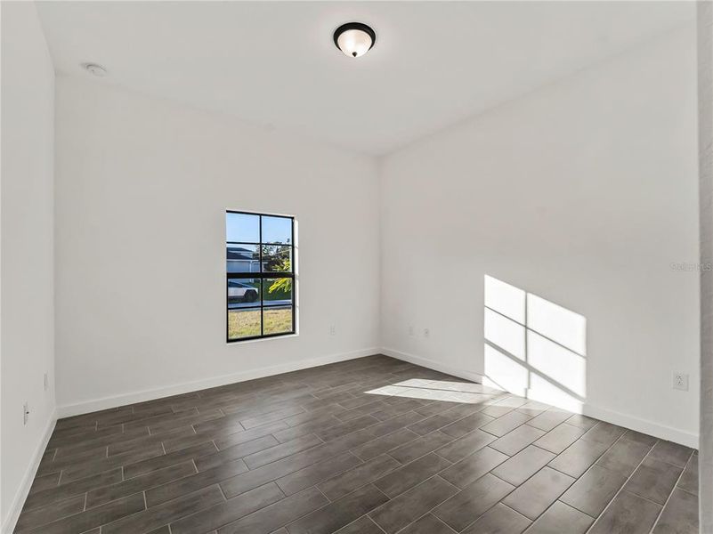 Spacious, unfurnished interior of a new home in , North Port (Image 24).