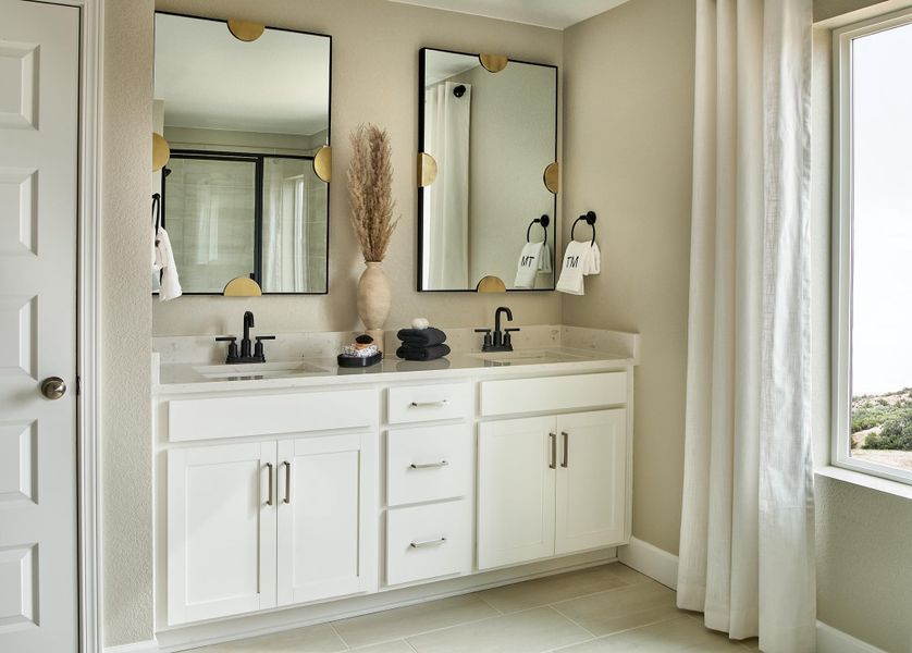 Furnished interior view inside a new home in Macanta, Castle Rock (Image 17). Furnished interior view inside a new home in Macanta, Castle Rock (Image 17).