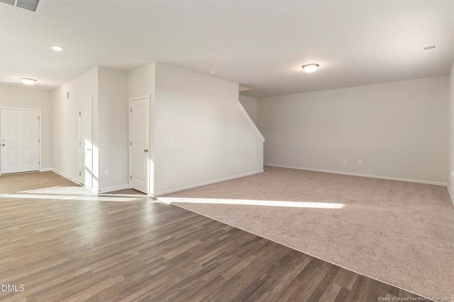 Kitchen flows to Family Room Kitchen flows to Family Room