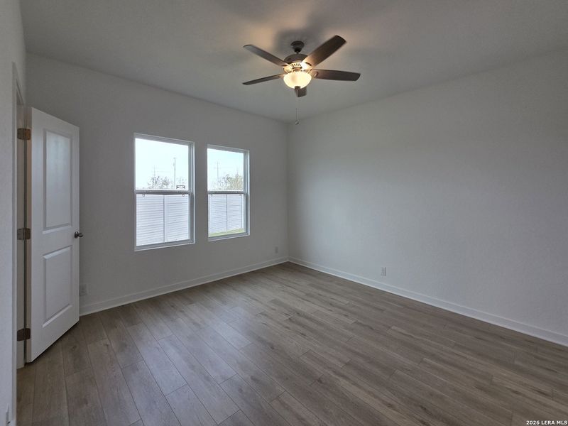 Spacious, unfurnished interior of a new home in Saddlebrook Ranch, Schertz (Image 20).