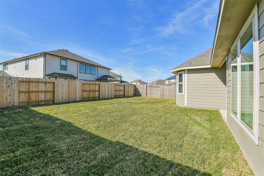 Exterior details and patio area of a home in Stone Creek Ranch, Hockley (Image 3).