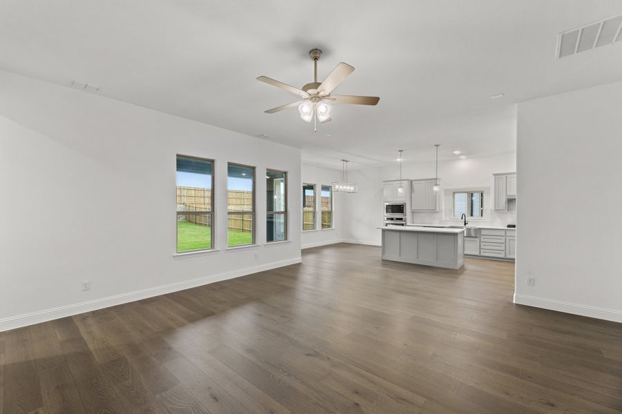 Representative unfurnished interior of a home built from the Colby by Sandlin Homes in Lakesong, Midlothian (Image 19). Representative unfurnished interior of a home built from the Colby by Sandlin Homes in Lakesong, Midlothian (Image 19).