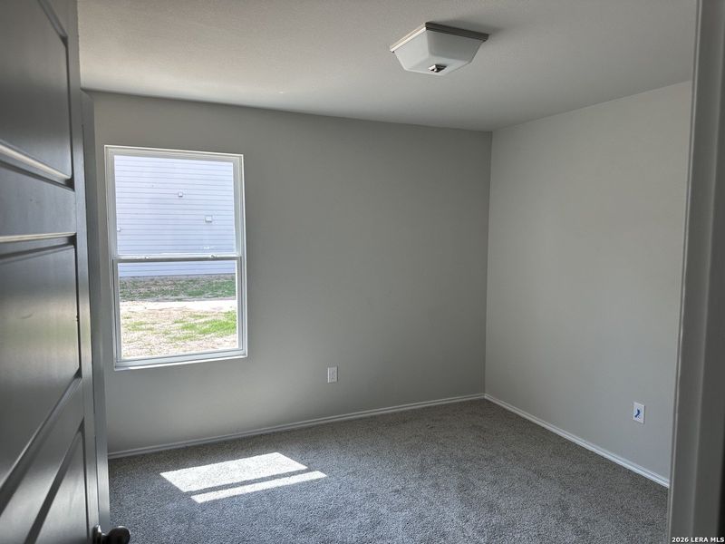 Spacious, unfurnished interior of a new home in , Seguin (Image 5).