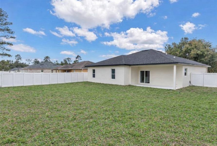 Exterior details and patio area of a home in , Ocala (Image 28). Exterior details and patio area of a home in , Ocala (Image 28).