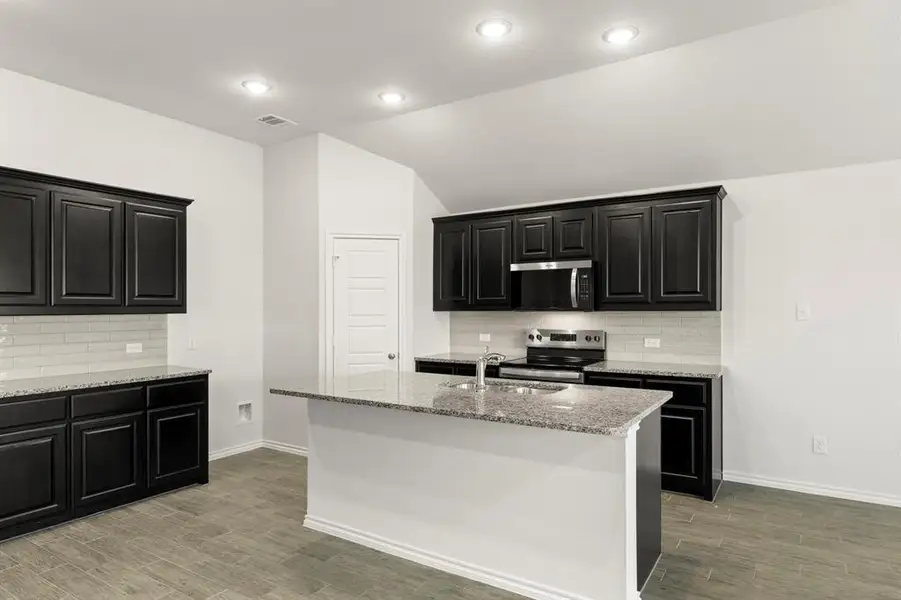 12. 3270 Ribisl - Kitchen (2) 12. 3270 Ribisl - Kitchen (2)