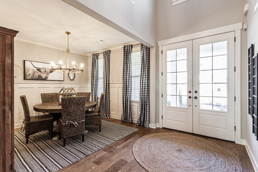 Representative furnished interior of a home built from the Bentley by Grant & Co in Manor at Hall Creek, Arlington (Image 24).