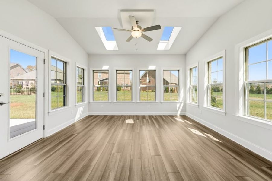 Spacious, unfurnished interior of a new home in Weybridge, Burlington (Image 45).