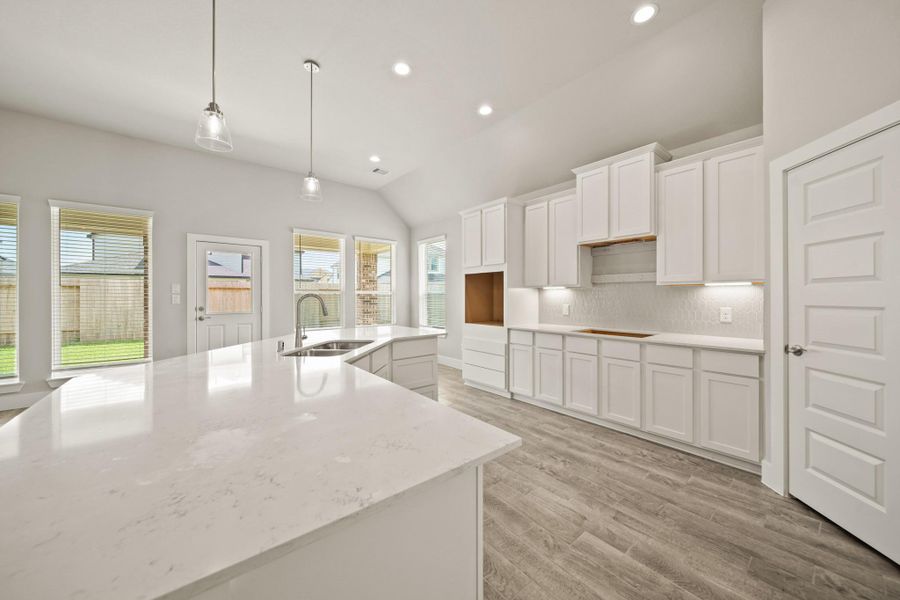 Furnished interior view inside a new home in Beacon Hill, Waller (Image 5). Furnished interior view inside a new home in Beacon Hill, Waller (Image 5).