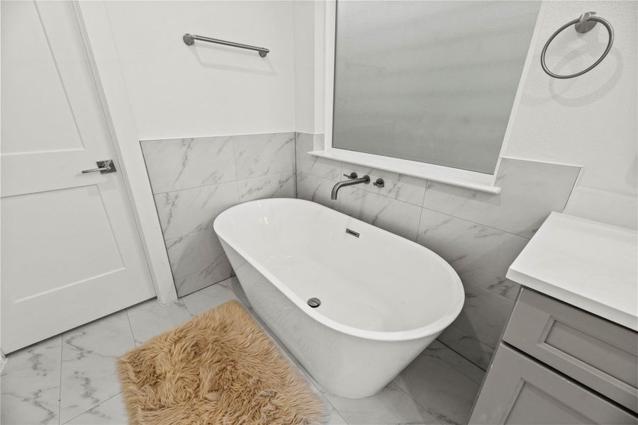 Furnished interior view inside a new home in , Houston (Image 8). Furnished interior view inside a new home in , Houston (Image 8).