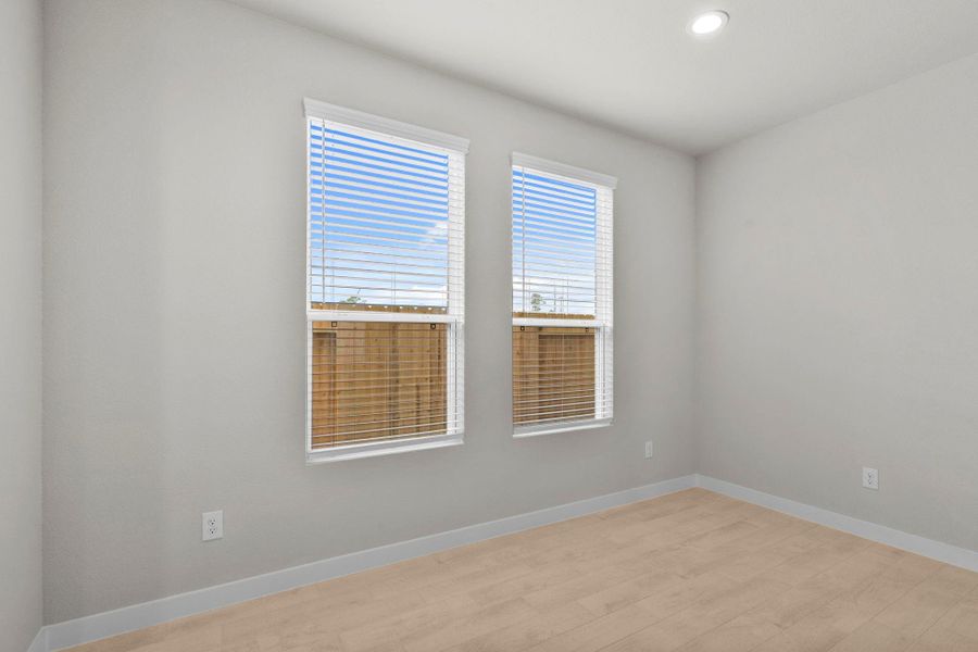 Spacious, unfurnished interior of a new home in Cypresswood Landing, Humble (Image 30).