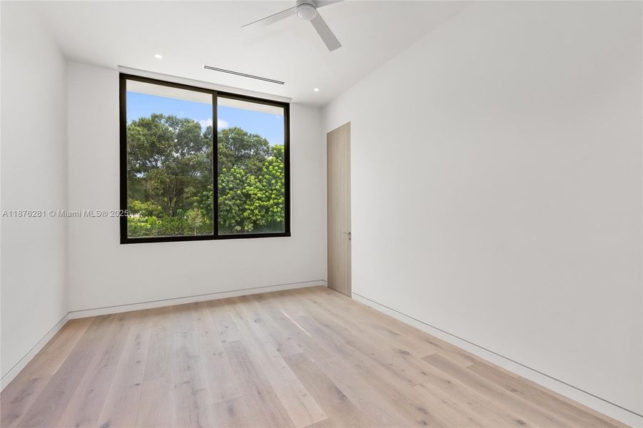 Spacious, unfurnished interior of a new home in , Southwest Ranches (Image 21).