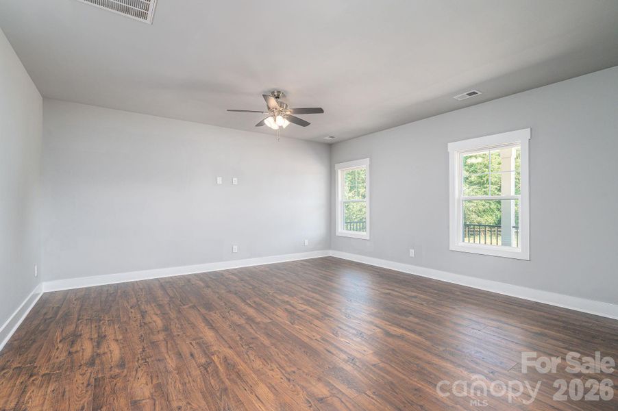 Spacious, unfurnished interior of a new home in , Maiden (Image 27).