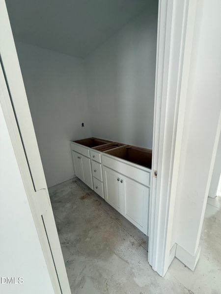 Lot 37 Bath 2 Cabinets
