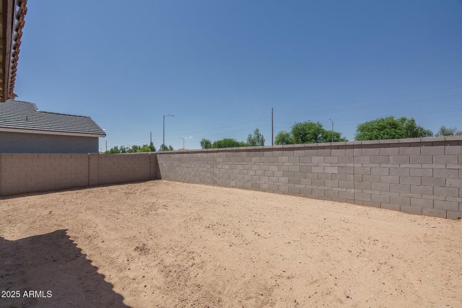 20) BACKYARD 20) BACKYARD