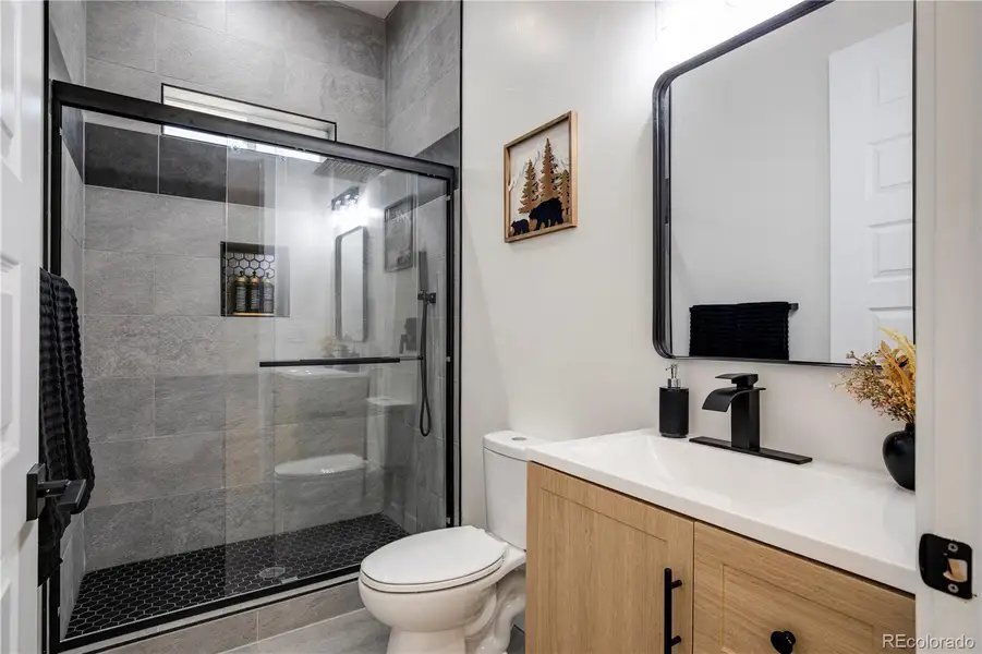 Furnished interior view inside a new home in , Idaho Springs (Image 7).