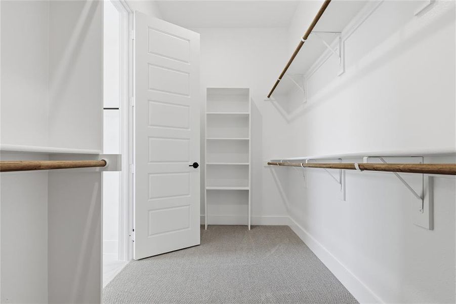Spacious, unfurnished interior of a new home in Pecan Grove, Burleson (Image 29). Spacious, unfurnished interior of a new home in Pecan Grove, Burleson (Image 29).