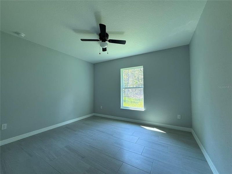 Spacious, unfurnished interior of a new home in , Ocala (Image 3).