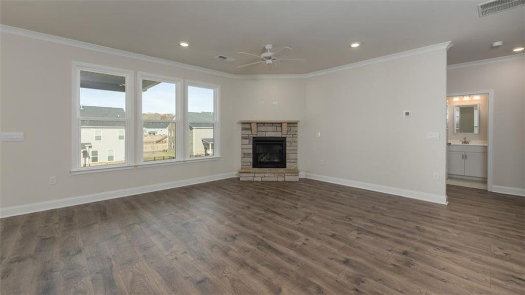 Spacious, unfurnished interior of a new home in Westland, Bogart (Image 18).
